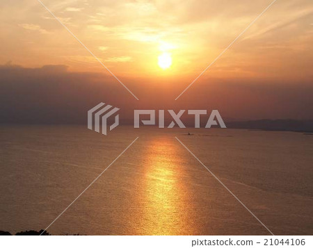 Setting sun 21044106