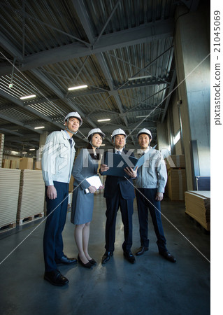 Distribution business image 21045069
