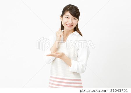 一個圍裙的女人閃爍 21045791