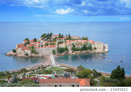 Sveti Stefan (St. Stephan) island,Montenegro 21045921