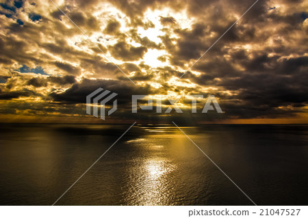 Light sea (12) 21047527