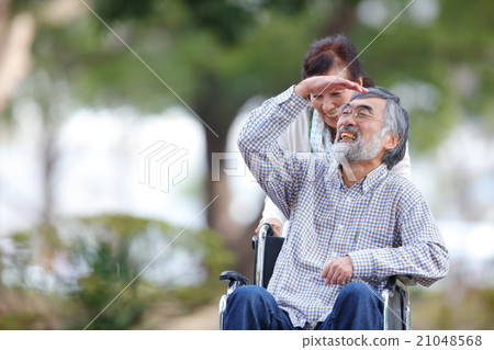 Elderly care image Elderly care image 21048568