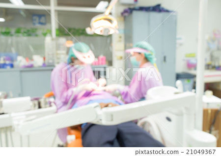 Dentist and Dental assistants in hospital  21049367