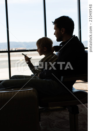 family at the airport family at the airport 21049548