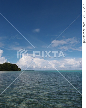 Uninhabited Island and the Great Sea View from Palau / Karp Island Uninhabited Island and the Great Sea View from Palau / Karp Island 21051214