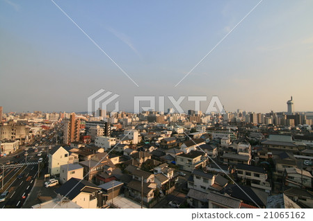 大分市的城市景觀在日落時 大分市的城市景觀在日落時 21065162
