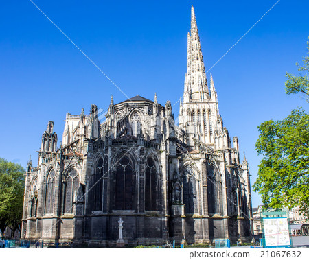 St. Andrew Cathedral in Bordeaux 21067632