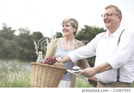 Couple Wife Husband Dating Relaxation Love Concept 21067955