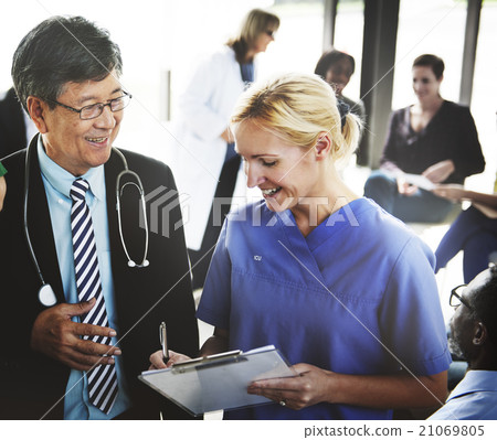 Doctor Team Treatment Plan Discussion Concept Doctor Team Treatment Plan Discussion Concept 21069805