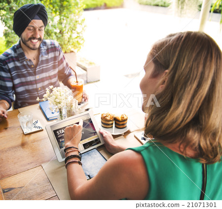 Cafe Casual Communication Relation Relaxing Concept 21071301