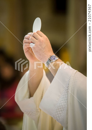 Communion Host Communion Host 21074367