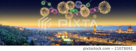 Arno River and Ponte Vecchio at sunset, Florence Arno River and Ponte Vecchio at sunset, Florence 21078091