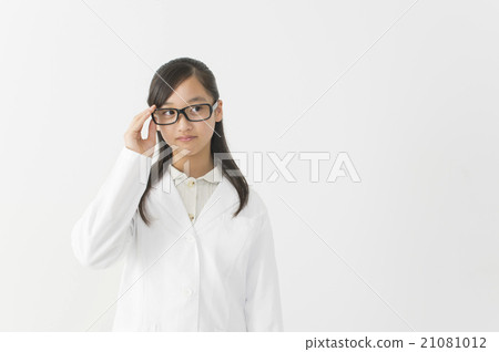 Children's doctor, pharmacist, researcher 21081012