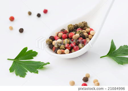 mix of different peppers 21084996