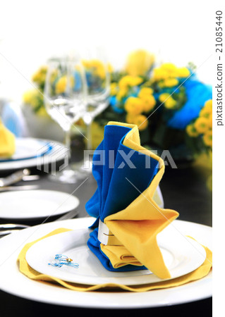 blue and yellow wedding table decoration blue and yellow wedding table decoration 21085440
