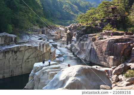 Floor of sleeping Floor of sleeping 21089158