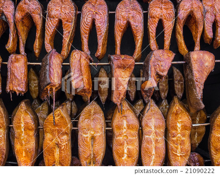 Smoked fish 21090222