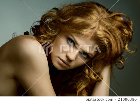 pretty girl 21090380