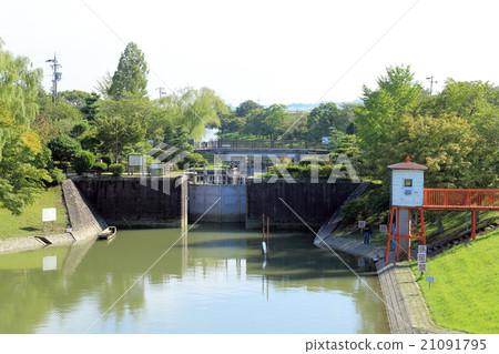 Shipbuilding gate 21091795