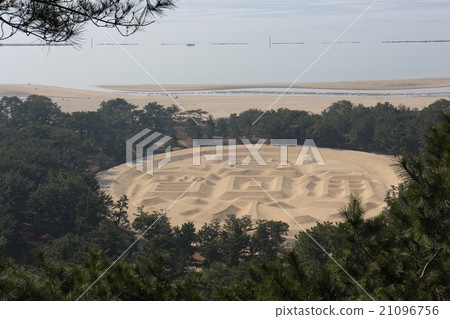 Monogatari sand painting seen from the Koto bullet park observatory 21096756