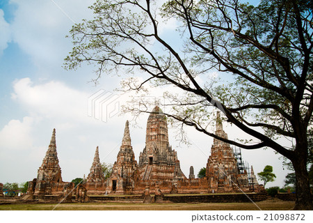 Thai Ayutthaya Wat Chaiwatthanaram 21098872