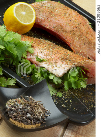 Preparing Redfish Preparing Redfish 21099662