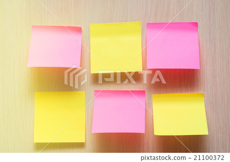 colorful leaves notes pinned on the wall 21100372