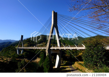 Song of the Ultimate Bridge 21100404