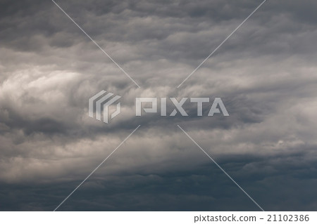 Dark Ominous Sky 21102386