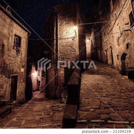 Sorano street at night Sorano street at night 21104139