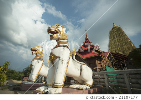 THAILAND KANCHANABURI SANGKHLABURI WAT  21107177