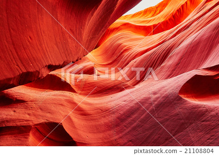 Lower Antelope Canyon, Arizona, USA 21108804