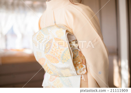 和服 裝配 女生 21111909