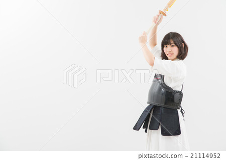 A woman who plays kendo A woman who plays kendo 21114952