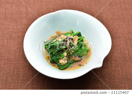 日本料理，蒸米飯（浸泡）。我有湯tsuyu。添加鰹魚味和芝麻。 21115407