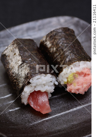 Delicious tuna roll 21116411