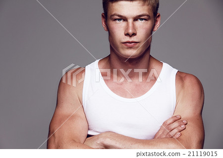 Handsome stylish man 21119015