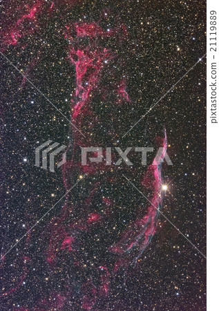 Western mesh nebula Western mesh nebula 21119889