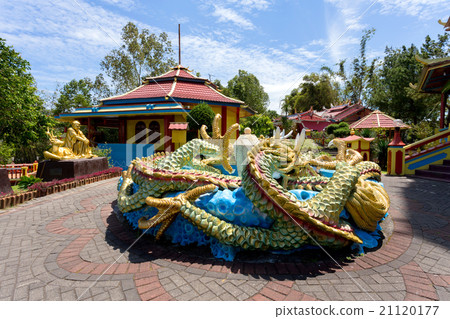 Pagoda Ekayana, Tomohon, Sulawesi Utara 21120177