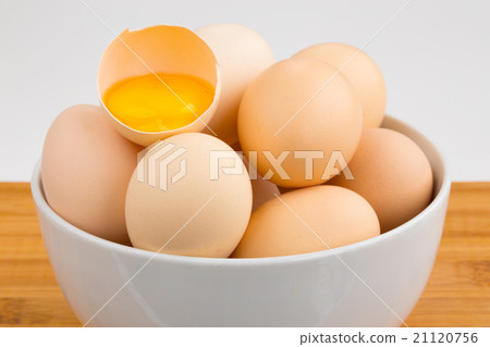 Eggs in a white bowl 21120756