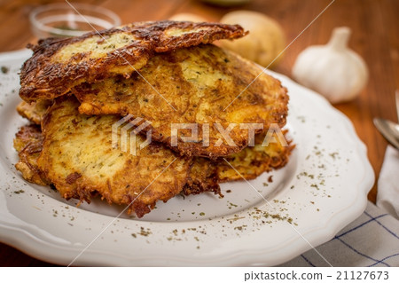 Fried potato pancake 21127673