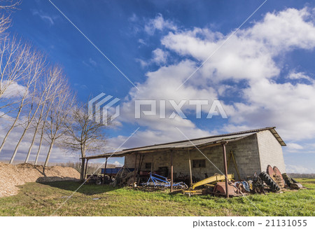 Shed for farm implements 21131055