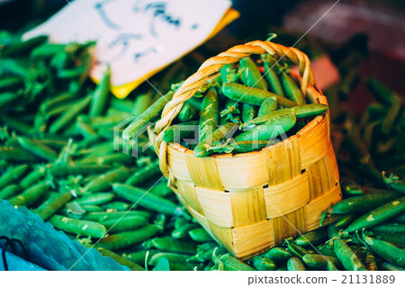 Fresh Vegetable Organic Green Beans In Decorative Fresh Vegetable Organic Green Beans In Decorative 21131889