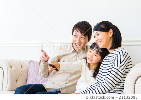 3人家庭團隊父親母親女兒複製空間好家庭 3人家庭團隊父親母親女兒複製空間好家庭 21132085