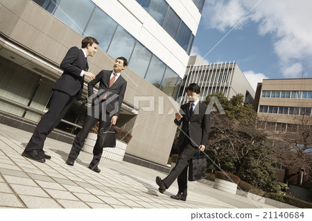 Businessman to talk Businessman to talk 21140684