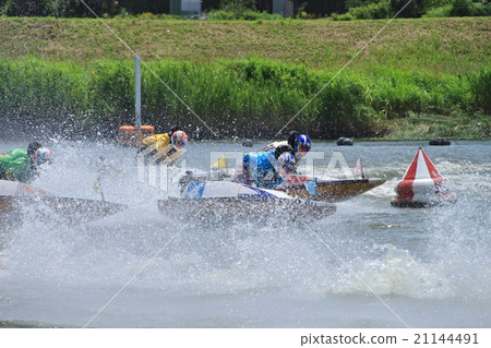 Motorboat training 21144491