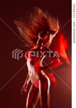 Sensual sexy dancer 21148581