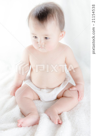 一個赤裸的嬰兒 21154538