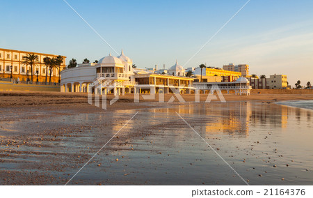 Beach in sunrise time. Cadiz Beach in sunrise time. Cadiz 21164376