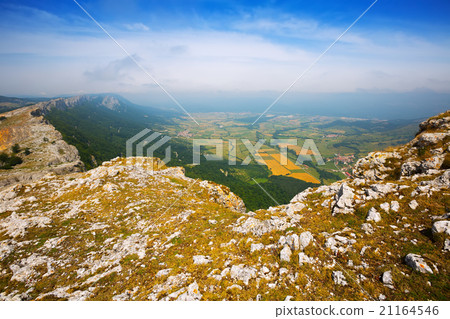 Summer mountains of Sierra de Andia Summer mountains of Sierra de Andia 21164546